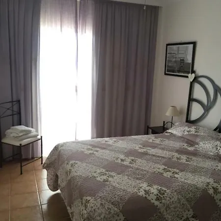 Club La Mar Puerto de Santiago (Tenerife)